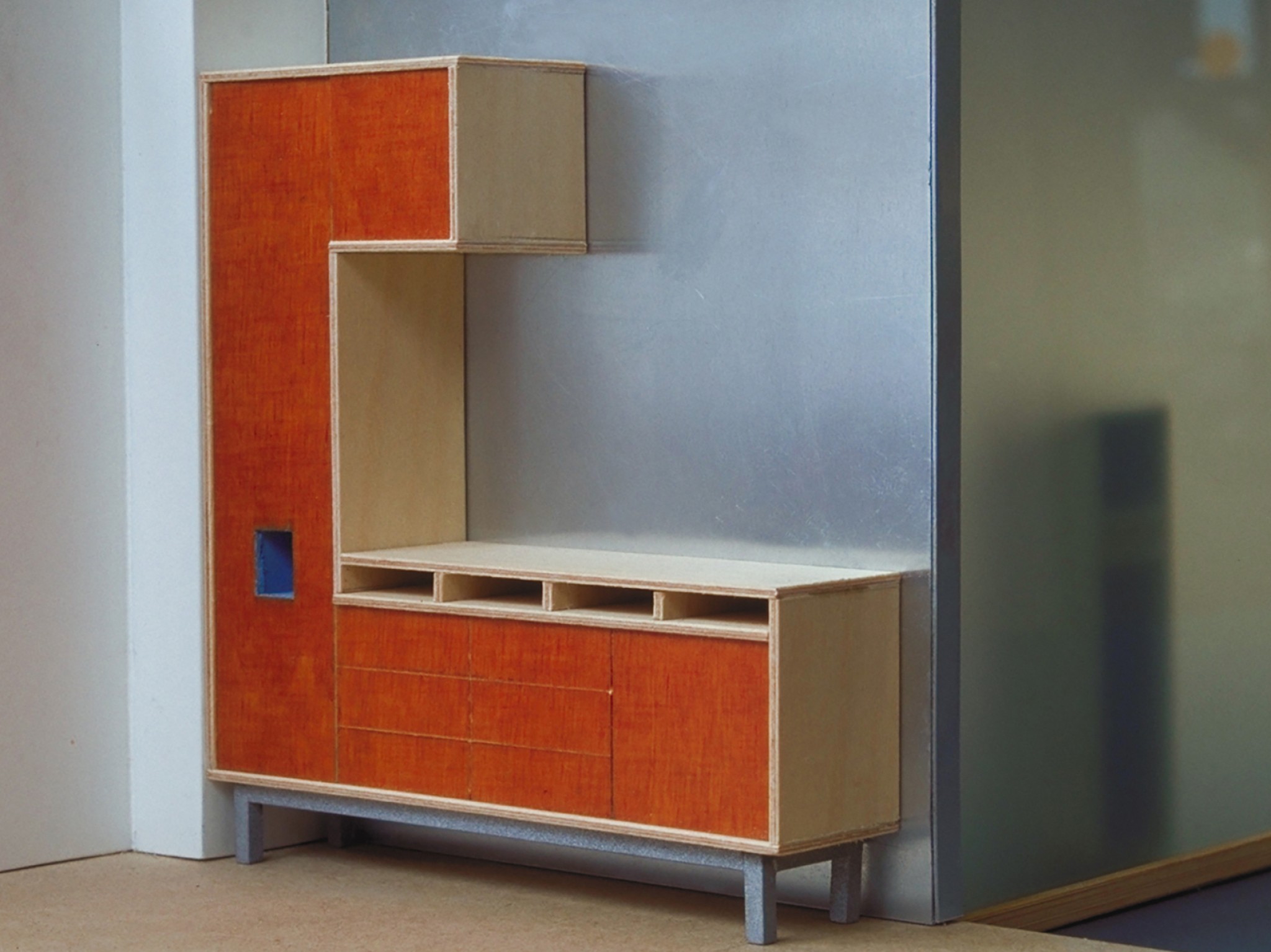 De Ontwerpwerkplaats, Gijs Niemeijer, Floor van Ditzhuyzen, Bureau Nationale Ombudsman, ontwerp kantoorinrichting, transformatie kantoorgebouw, interieur kantoor, ontwerp kantoormeubilair, Gijs Niemeijer, Floor van Ditzhuyzen, interieur nationale ombudsman, interieur ombudsman, garderobe, interieurontwerp, meubelontwerp, ontwerp balie, speciaal meubilair, inrichting kantoor