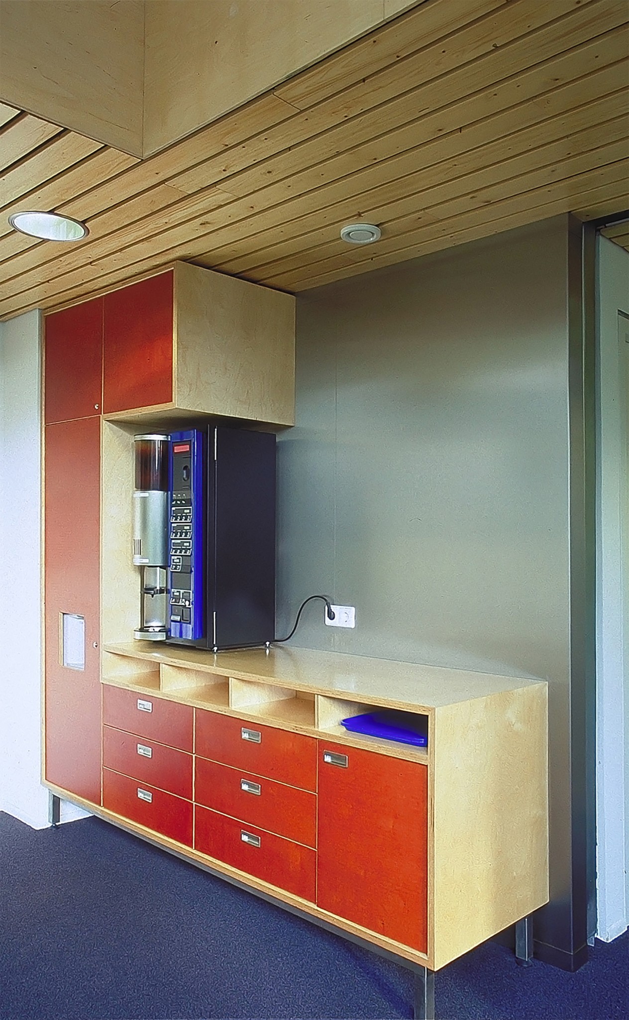 De Ontwerpwerkplaats, Gijs Niemeijer, Floor van Ditzhuyzen, Bureau Nationale Ombudsman, ontwerp kantoorinrichting, transformatie kantoorgebouw, interieur kantoor, ontwerp kantoormeubilair, Gijs Niemeijer, Floor van Ditzhuyzen, kantoorinrichting, interieur kantoor, ontwerp kantoormeubilair, Gijs niemeijer, Floor van Ditzhuyzen, interieurarchitect den haag, interieurarchitect BNI, interieurarchitect kantoor, interieurarchitect Rotterdam