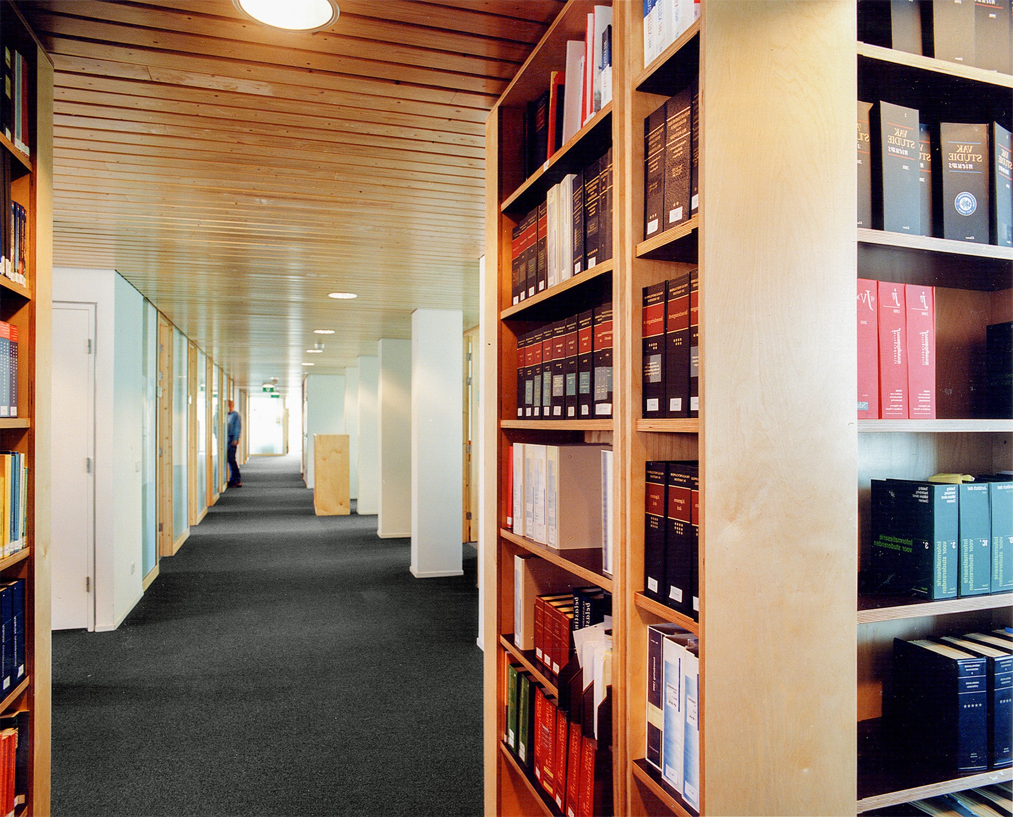 De Ontwerpwerkplaats, Gijs Niemeijer, Floor van Ditzhuyzen, Bureau Nationale Ombudsman, ontwerp kantoorinrichting, transformatie kantoorgebouw, interieur kantoor, ontwerp kantoormeubilair, Gijs Niemeijer, Floor van Ditzhuyzen, ontwerp bibliotheek, furniture design, interior architect rotterdam, interior design rotterdam, design library, interior design office, design library furniture, interieur ontwerp bibliotheek, interieurarchitect rotterdam