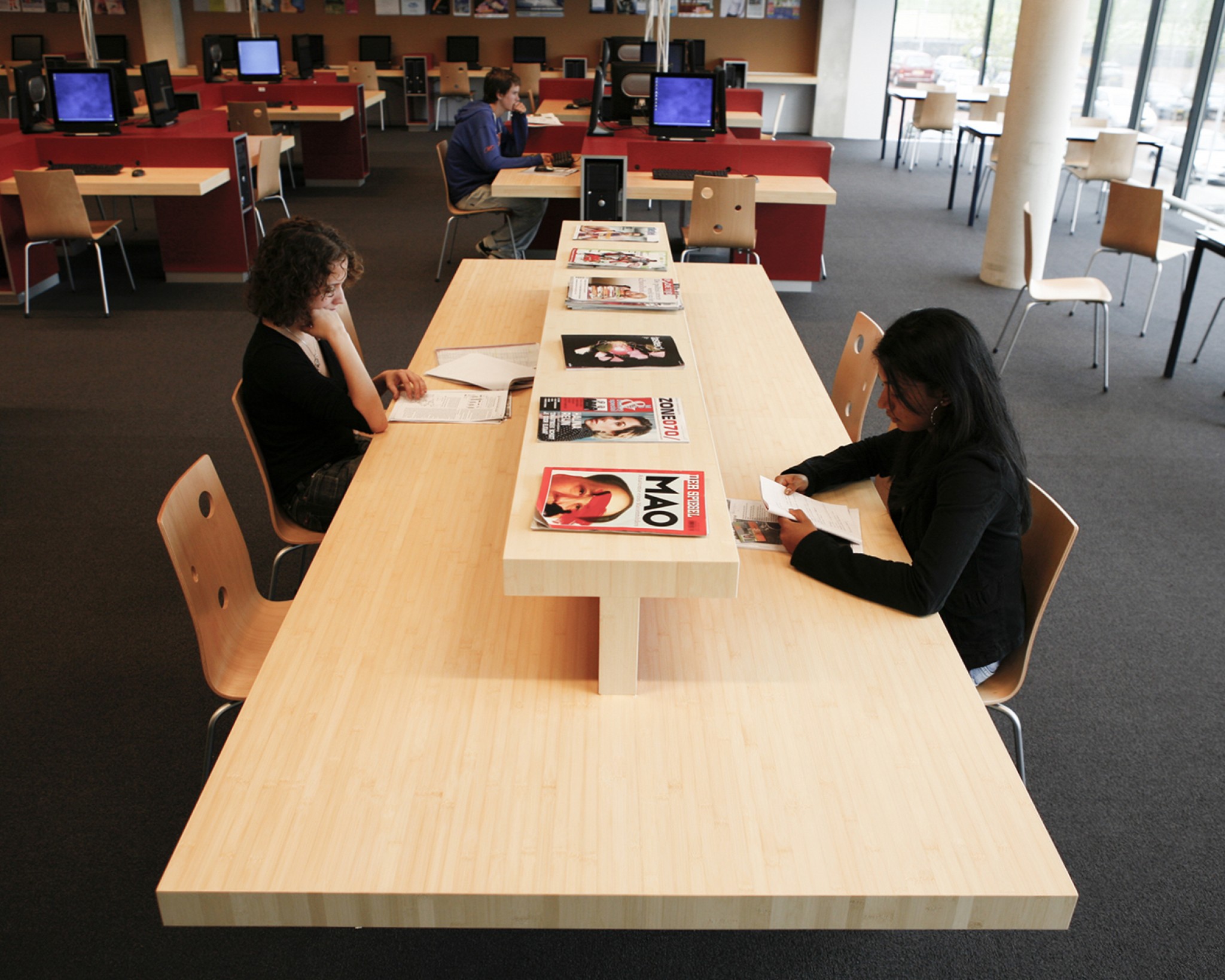 De Ontwerpwerkplaats, Gijs Niemeijer, Floor van Ditzhuyzen, Lyceum Ypenburg, inrichting school, interieurontwerp school, interieurarchitect school, ontwerp schoolmeubilair, ontwerp meubilair school, ontwerp mediatheek, ontwerp bibliotheek school, interieurarchitect school, inrichting bibliotheek, inrichting mediatheek, inrichting school, interieurontwerp school, interieurarchitect school, ontwerp schoolmeubilair, ontwerp meubilair school, ontwerp mediatheek, ontwerp bibliotheek school, interieurarchitect school, inrichting bibliotheek, inrichting mediatheek